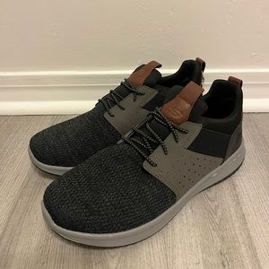 Sketchers NWT Classic fit with air-cooled memory foam